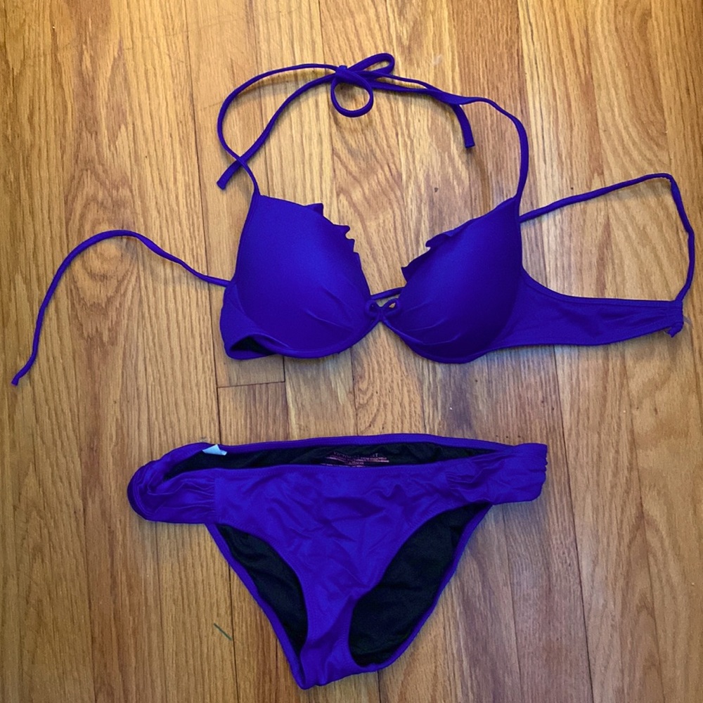 Victoria’s Secret String Bikini